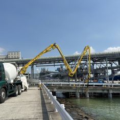 公共 港湾工事（桟橋補強工）その4